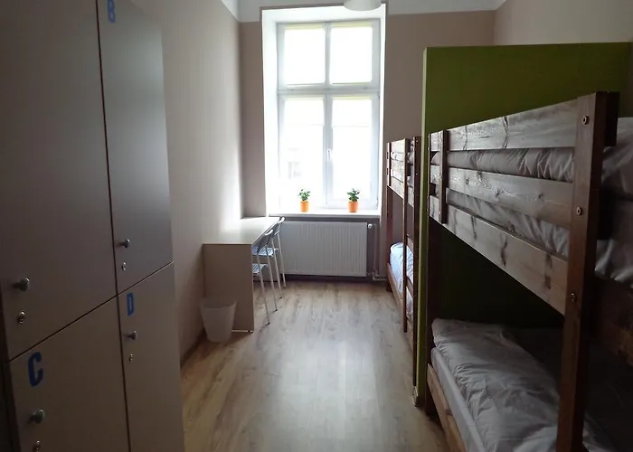 Lolek Хостел *